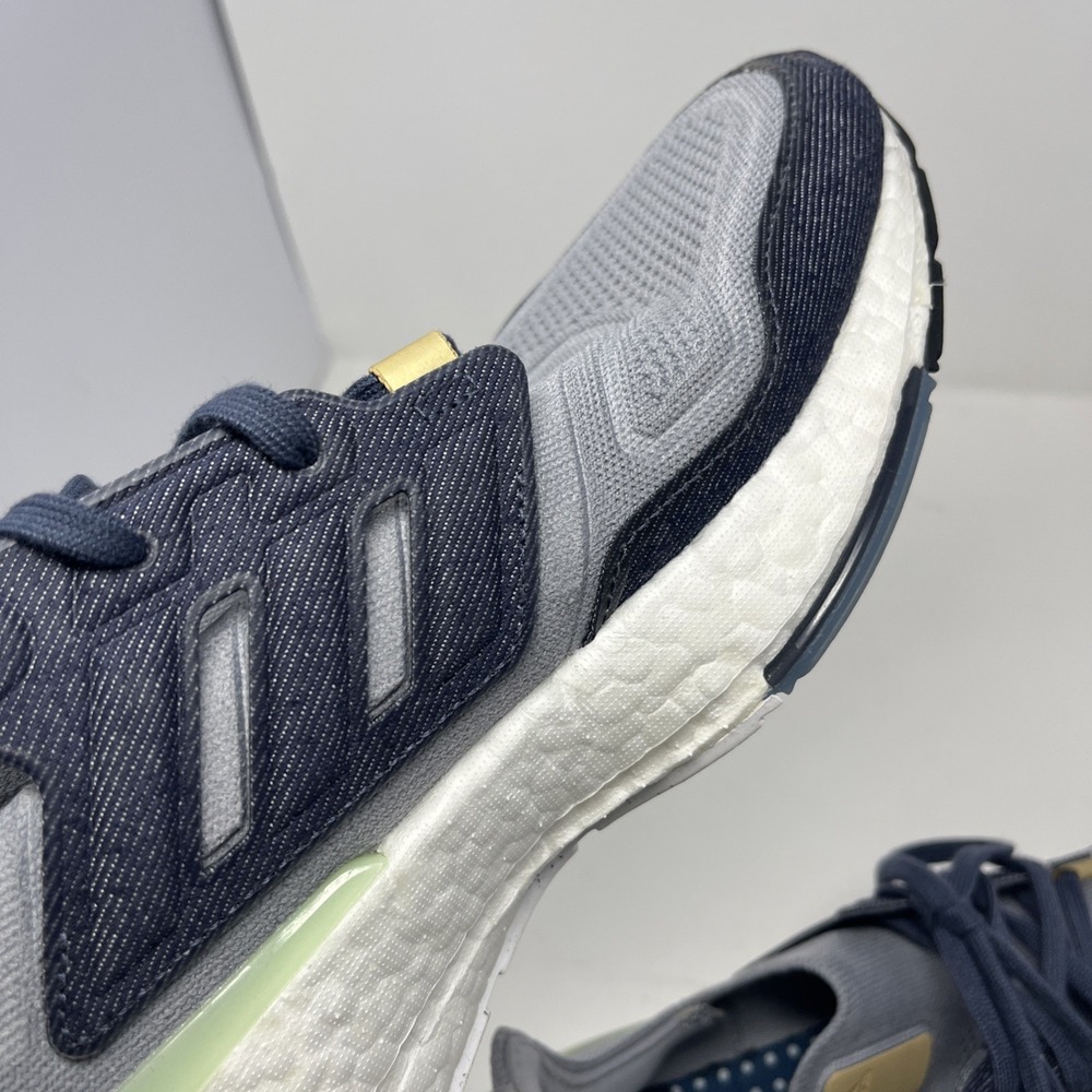 Adidas UltraBoost 22 Halo Silver/Shadow Navy/Linen Green GX9158 Men Sz 11.5 - Picture 10 of 12